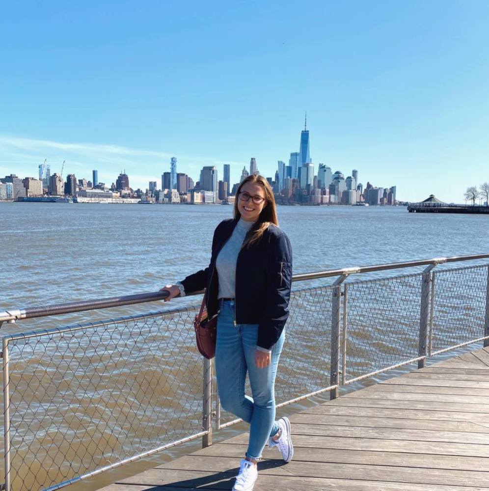 Meet your Posher, Dana